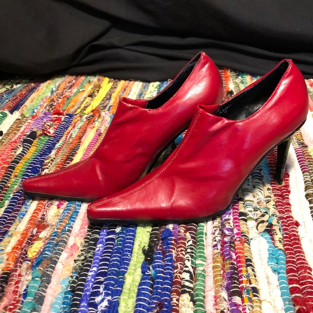 N.Y.L.A. Red heals.